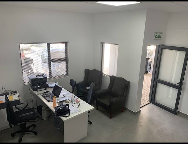 375M² WAREHOUSE TO LET IN RIVERGATE
